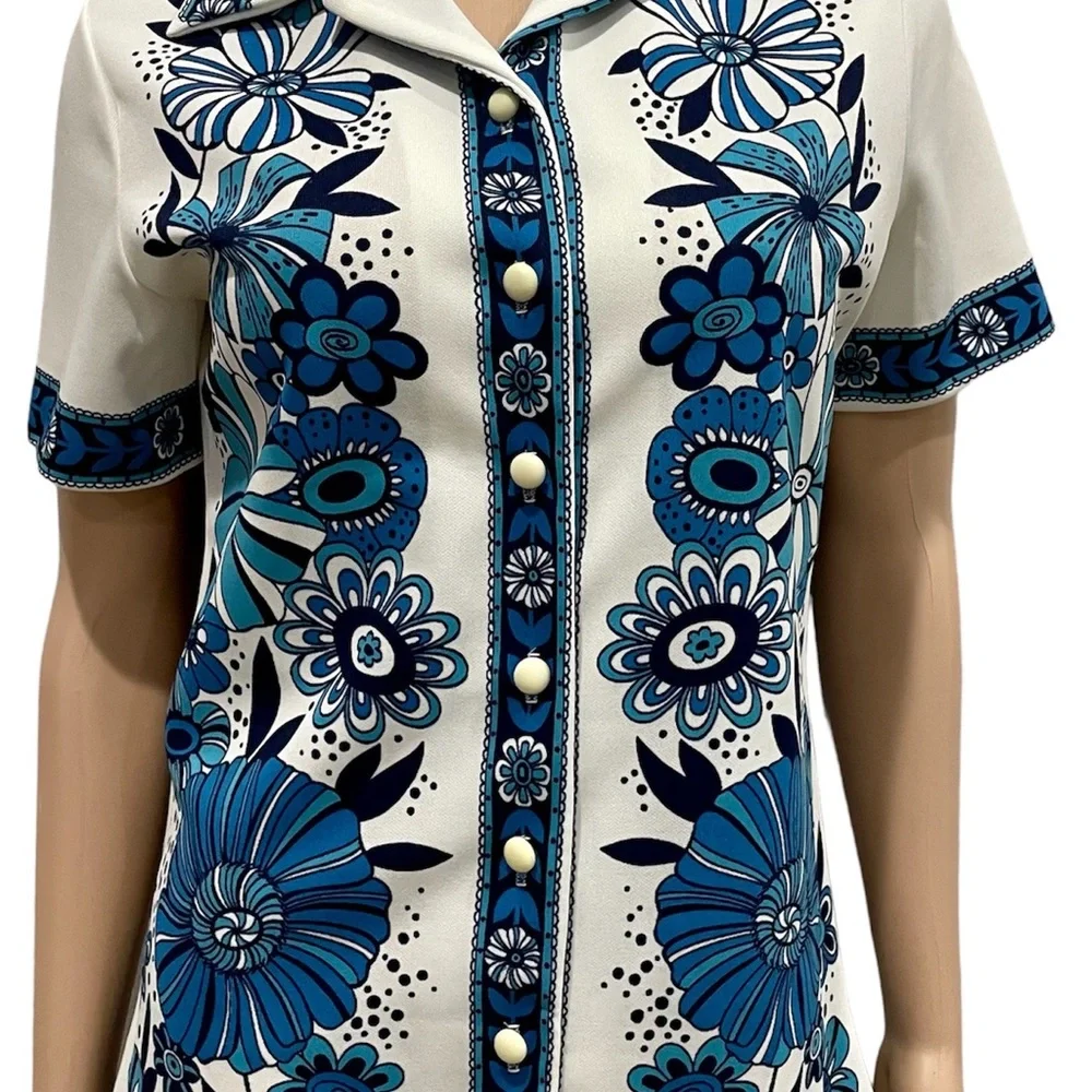 Vintage 70’s Stylecraft Hawaiian floral button down top. - Picture 3 of 6